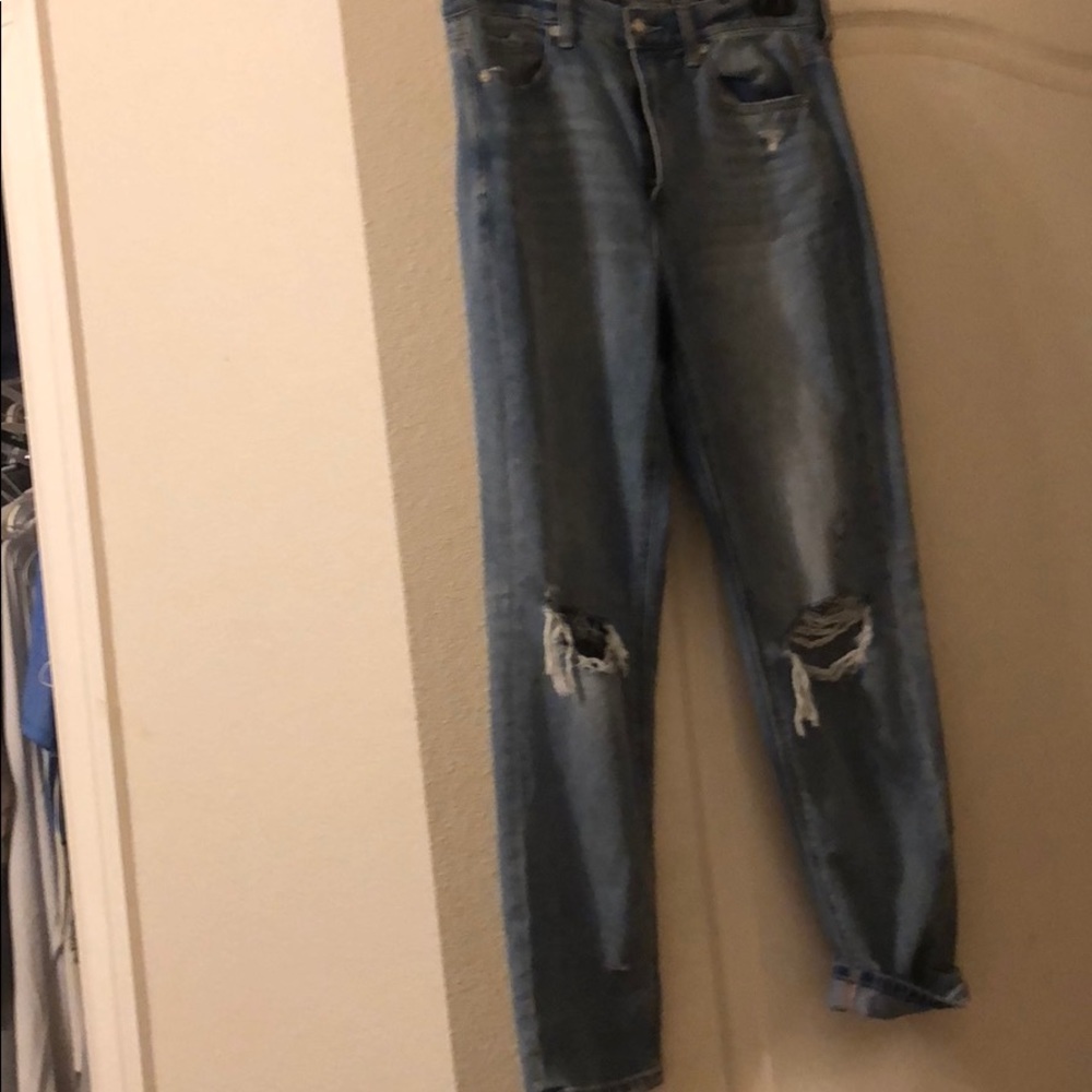 American eagle mom jeans